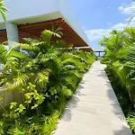 2 Dormitorios Jacuzzi Y Vista Mar. Frente A Playa