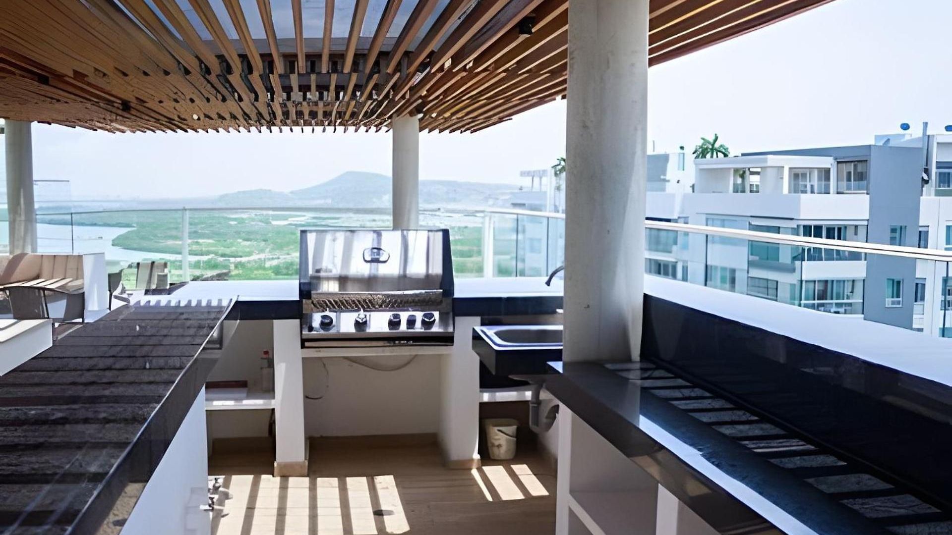 2 Jacuzzi Y Vista Mar. Frente A Playa Cartagena