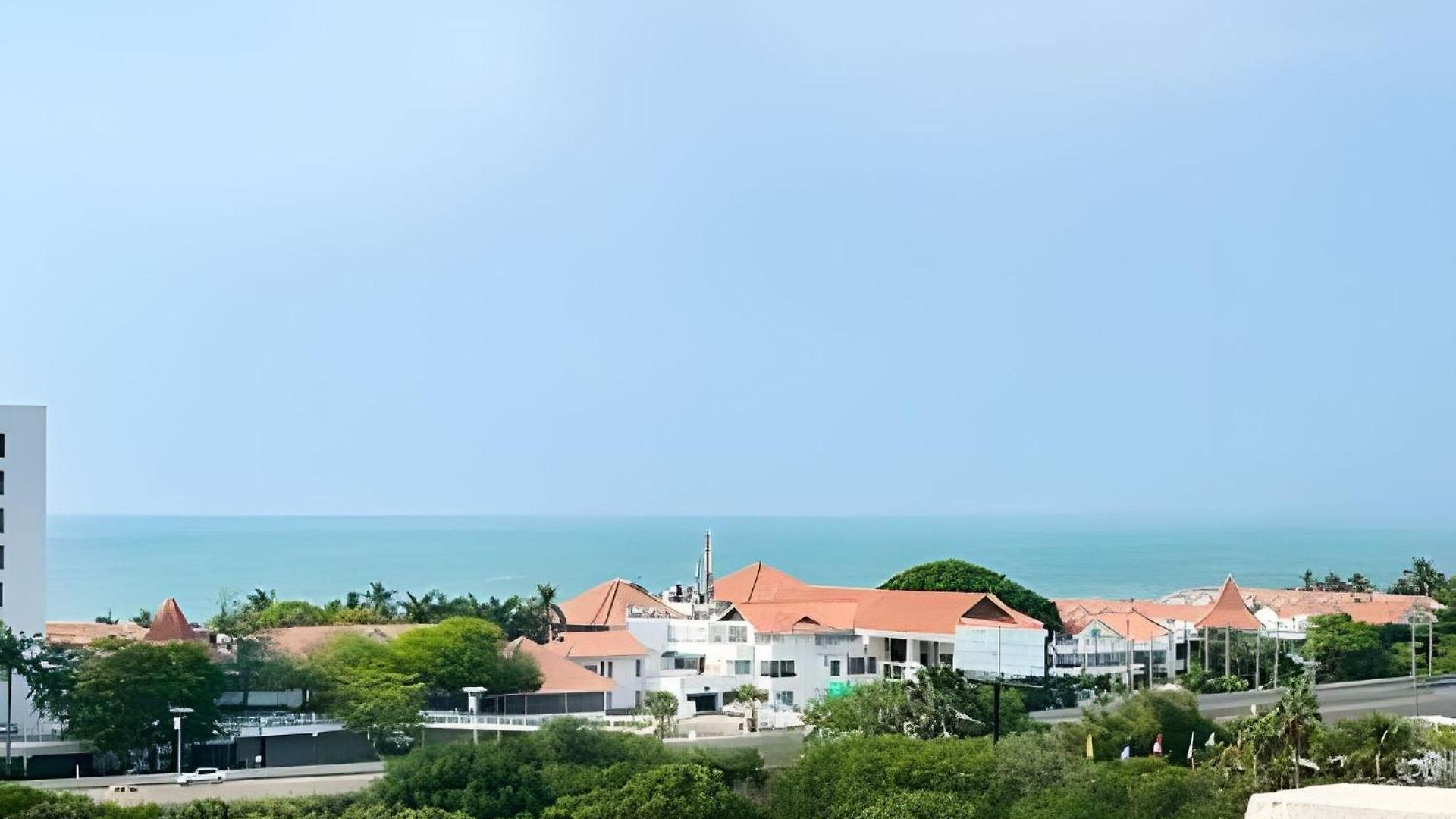 2 Jacuzzi Y Vista Mar. Frente A Playa * Cartagena