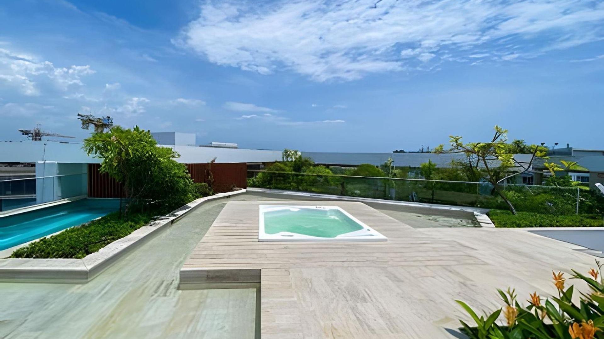 2 Jacuzzi Y Vista Mar. Frente A Playa Apartamento *