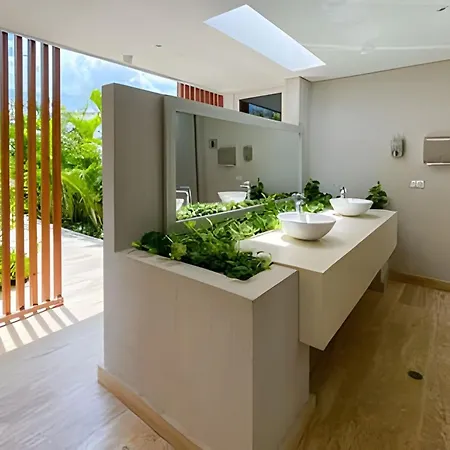 Apartamento 2 Jacuzzi Y Vista Mar. Frente A Playa *