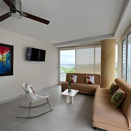 Apartamento 2 Jacuzzi Y Vista Mar. Frente A Playa